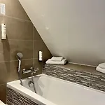 Ibis Styles Lille D'ascq ホテル 3*