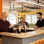 Ibis Styles Lille D'ascq فندق فيلنوف داسك