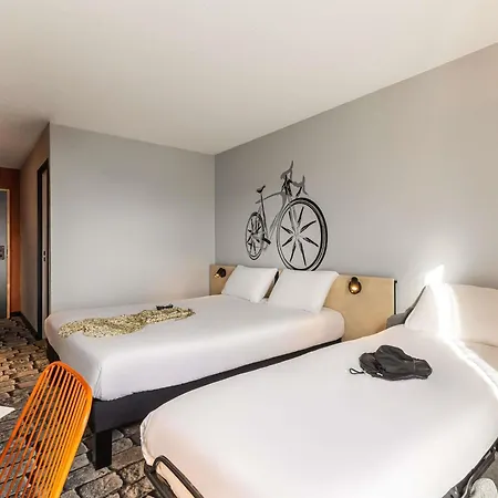 Ibis Styles Lille D'ascq 호텔 3*