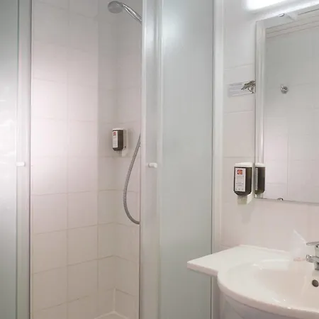 Ibis Styles Lille D'ascq 호텔